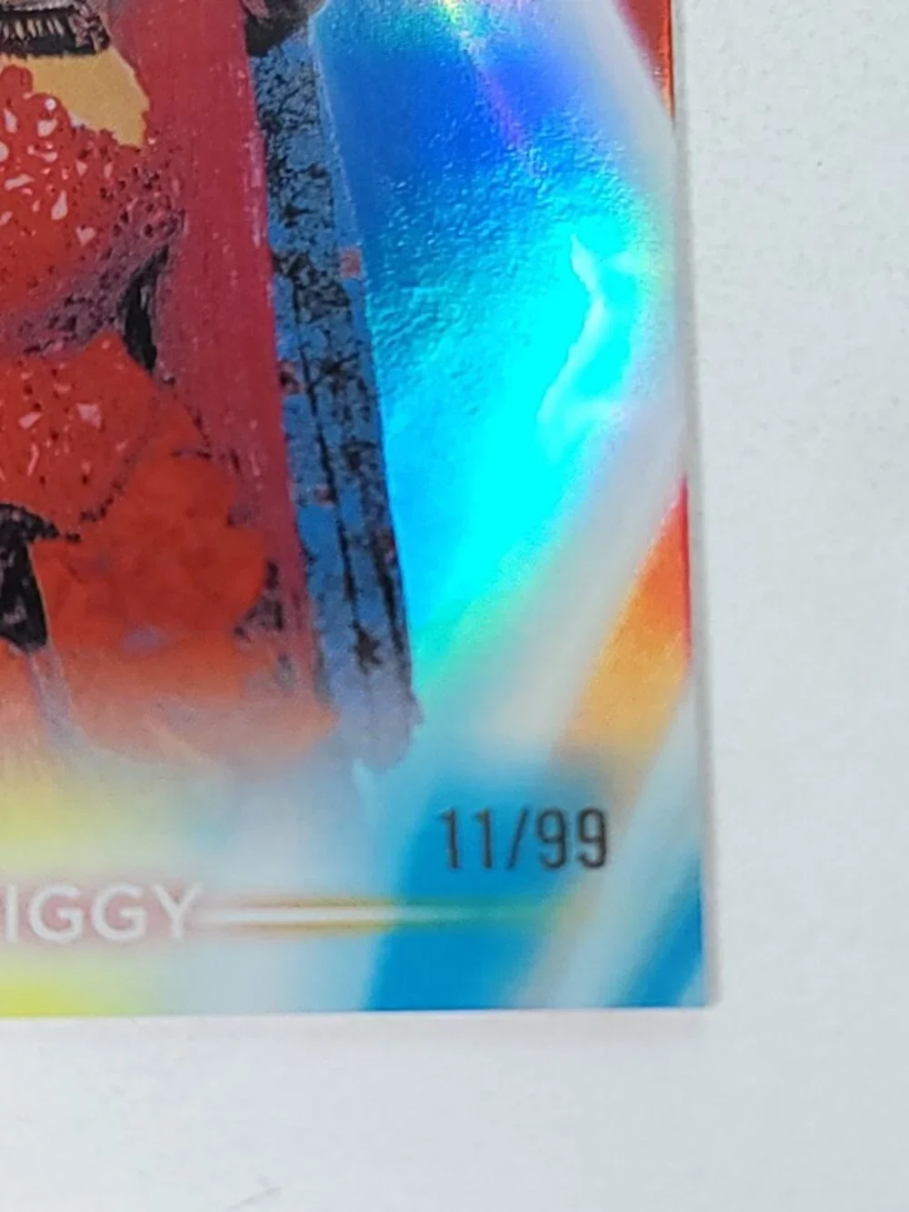 Miss Piggy Topps 2026 Disney Neon Holo Parallel Refractor Limited 11/99 - Picture 3 of 5